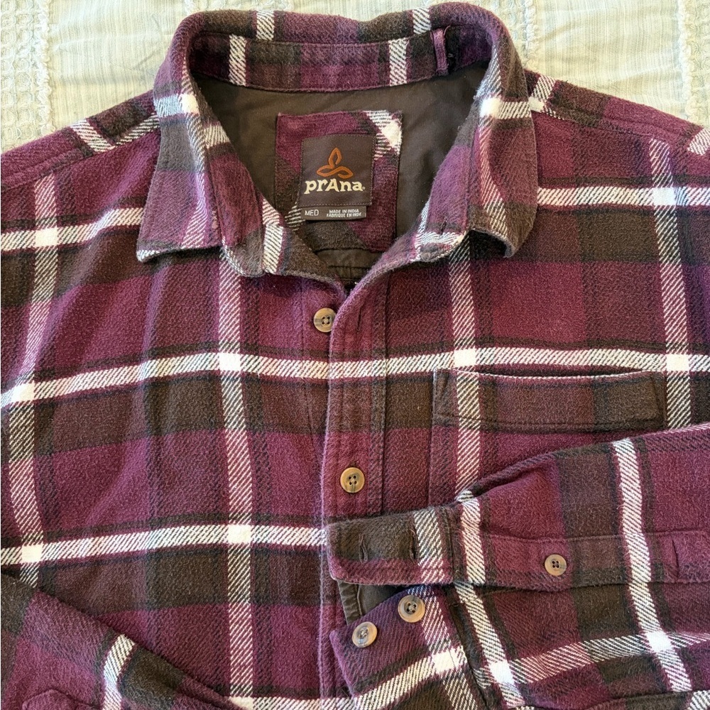 PrAna Channing Men’s‎ Flannel Shirt Purple Brown Plaid Organic Cotton Medium